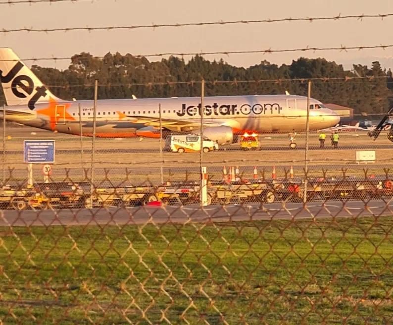 Christchurch airport, plane landing, emergency situation, new zealand,