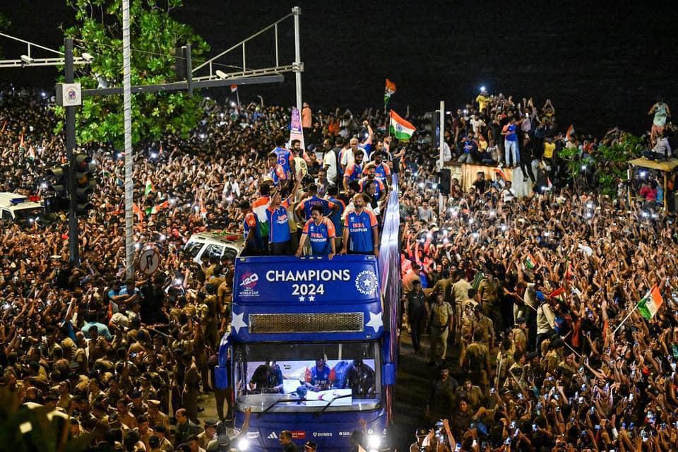 Team India, World Cup Trophy, Warm Welcome, Delhi Mumbai, T20 World Cup, BCCI, Rohit Sharma, Virat Kohli, Hardik Pandya, Jasprit Bumrah, 