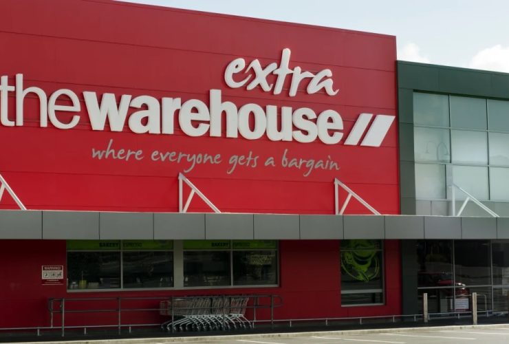 The warehouse, Australian private equity firm bids, The Warehouse retail group,