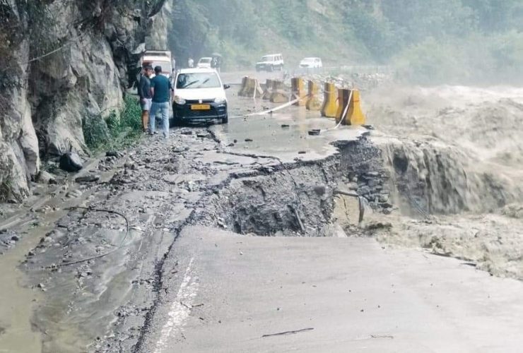 Hamachal pradesh, Cloudburst, Rain, Heavy rain, Many missing in Himachal pradesh rain, flood,