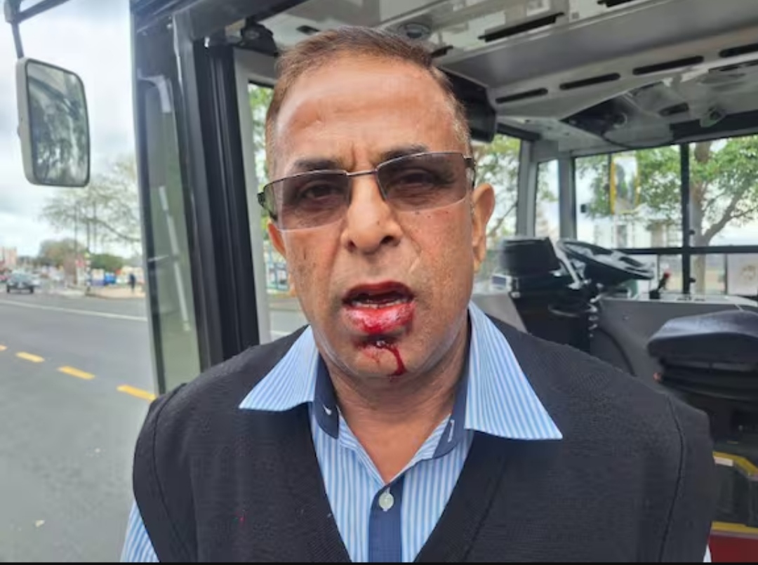 Auckland bus driver, Attack on bus driver, Auckland transport bus, New Zealand crime,