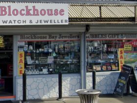 Auckland, Blockhouse Bay jeweller store robbery, Aggravated robbery, New Zealand,