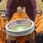 BAPS Karyakar Suvarna Mahotsav, Ahmedabad, Narendra Modi Stadium, Swaminarayan Sanstha, Pramukh Swami Maharaj, Mahant Swami Maharaj,