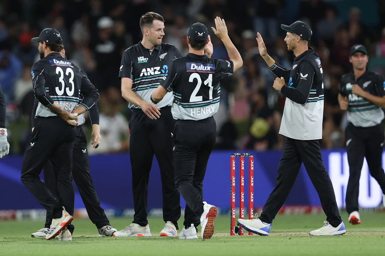 New Zealand Vs Sri Lanka, T20 Series, Mount Maunganui, Mitchell Santner, Asalanka,