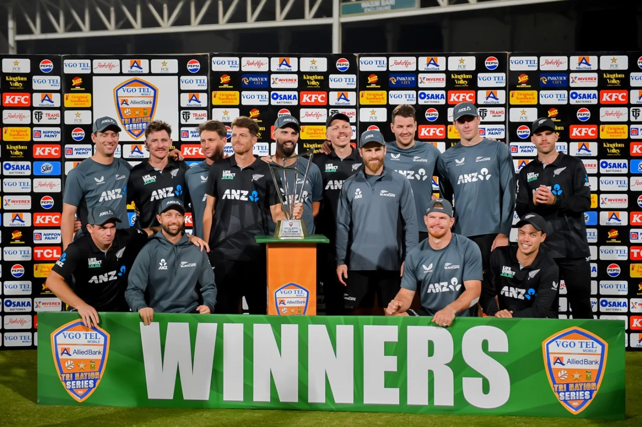 New Zealand Beat Pakistan, Blackcaps, Tri series Champion, New Zealand Cricket, PCB, Champions Trophy,