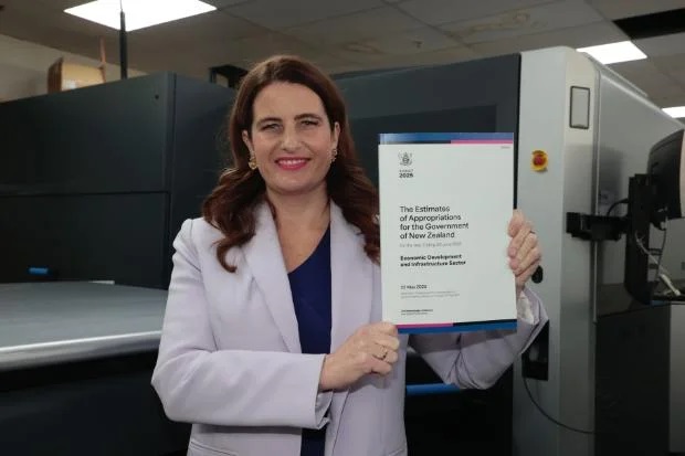 New Zealand Budget 2025, Nicola willis, Christopher Luxon, Kiwisaver,