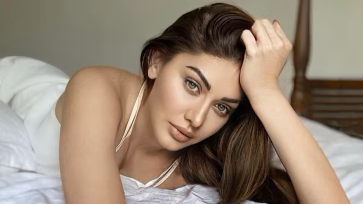 Shefali Jariwala, Actress Model, Kaanta Laga girl, Cardiac Arrest,